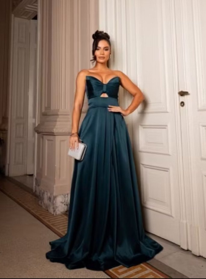 Vestido Esmeralda Sofisticado