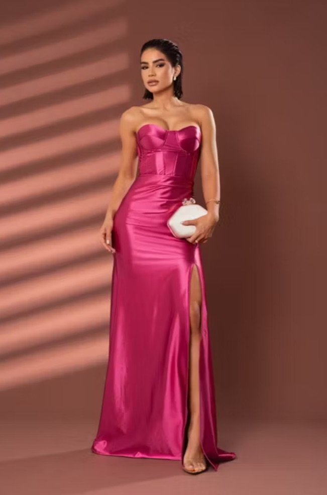 Pink Brilho: Elegância em Movimento