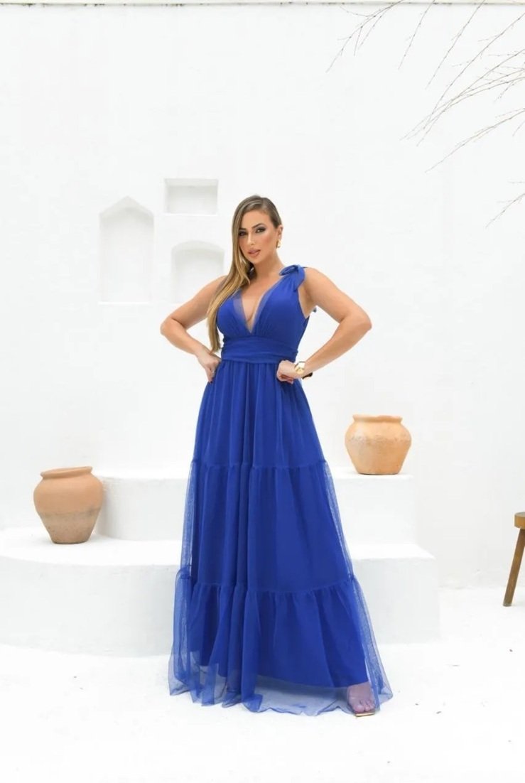 Elegância em Azul Royal