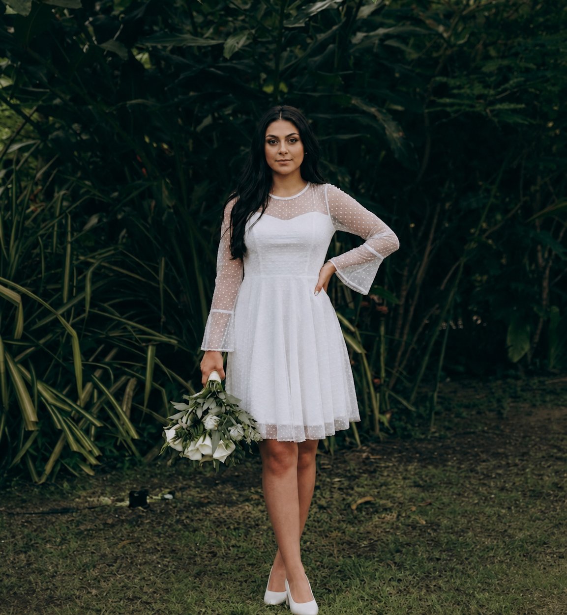 Vestido Branco Romântico Curto