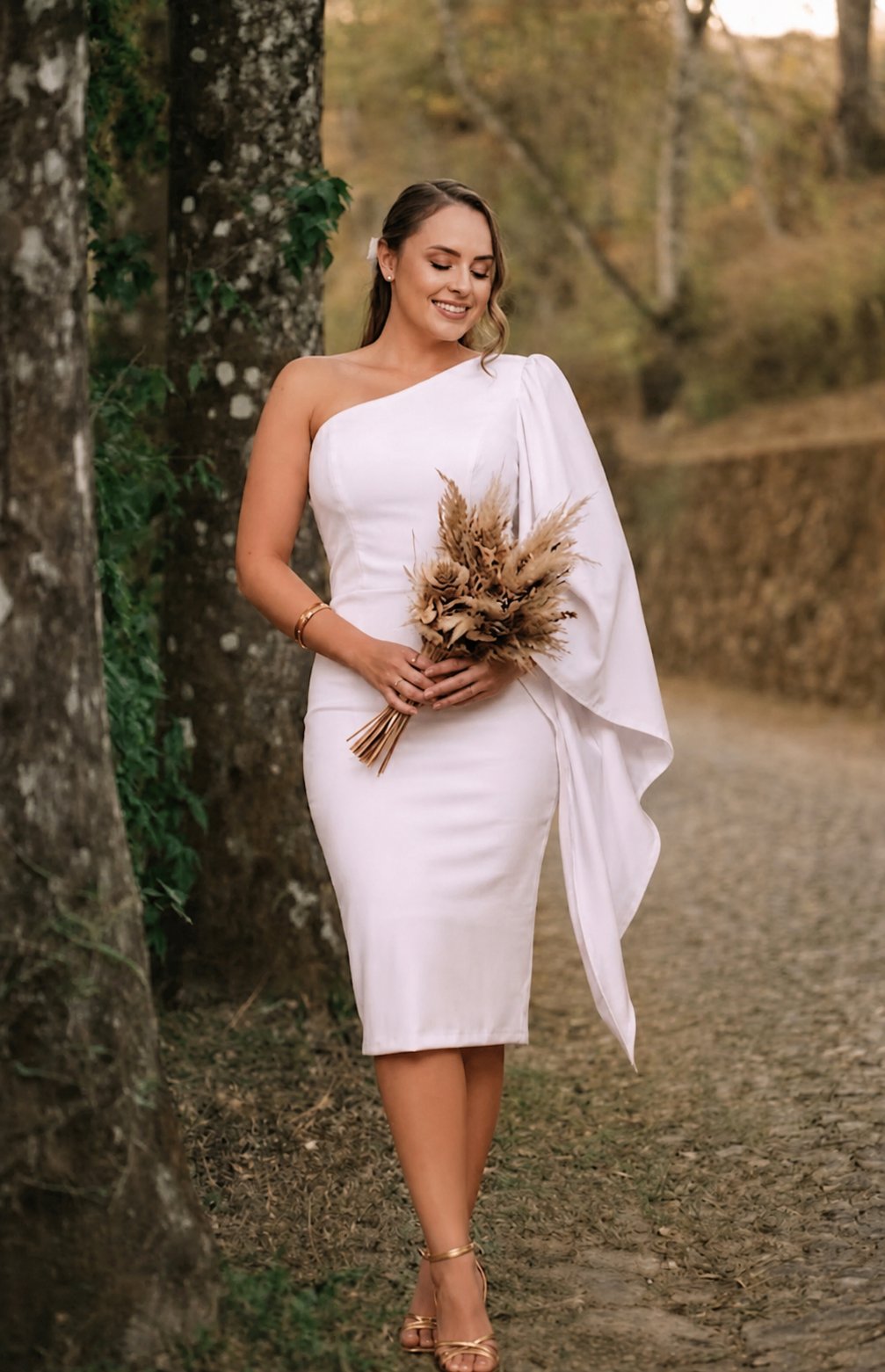 Vestido Elegante Assimétrico Branco