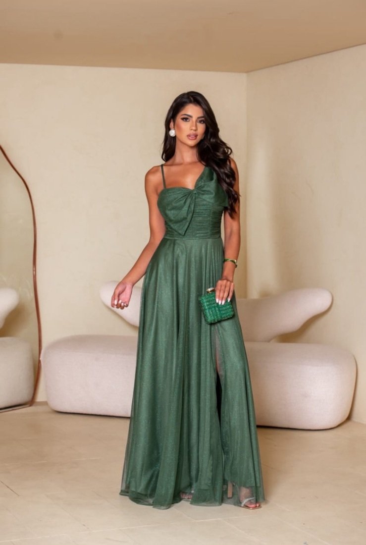 Brilho e Elegância em Verde oliva